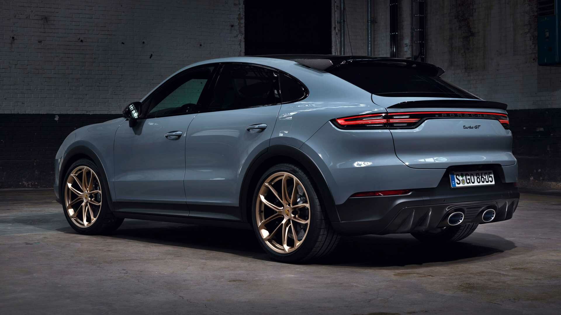 Быстрейший кроссовер в мире: представлен Porsche Cayenne Turbo GT с 640 силами и титановым выхлопом
