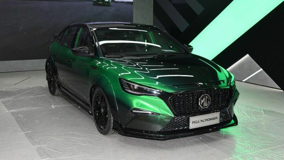 Мощный китайский лифтбек MG6 XPower: 306 сил, гибридный привод и стоит как Toyota Camry