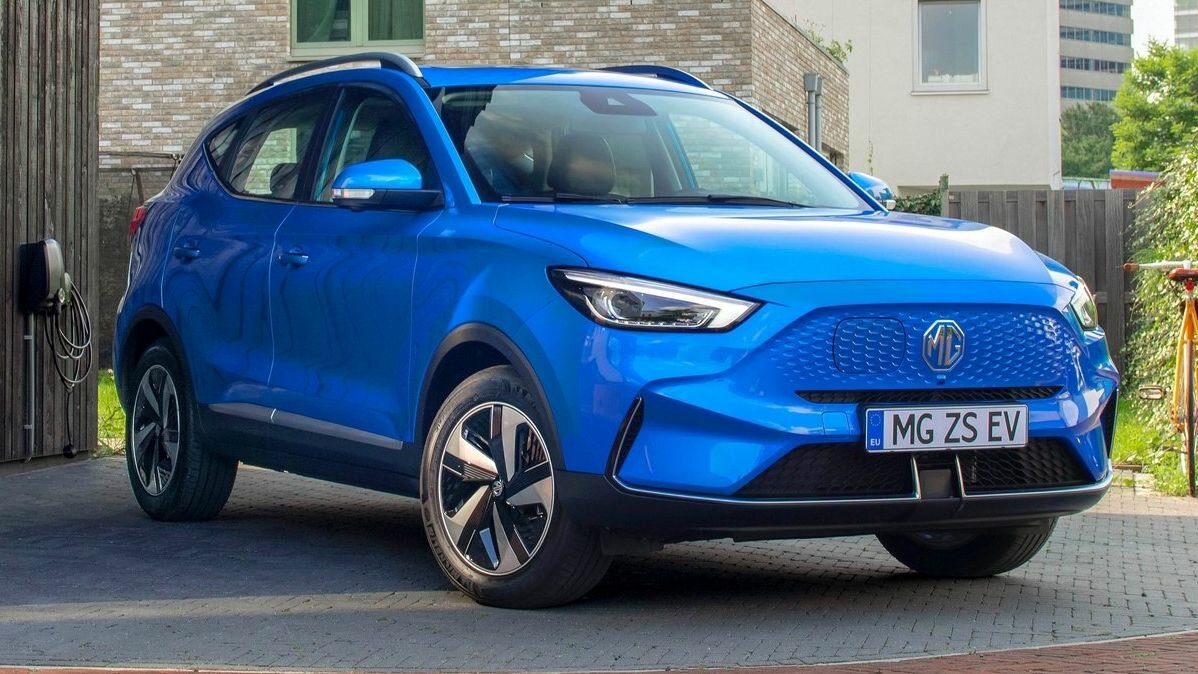 Электрокроссовер MG ZS EV обновился: 440 километров хода за 2,9 миллиона рублей
