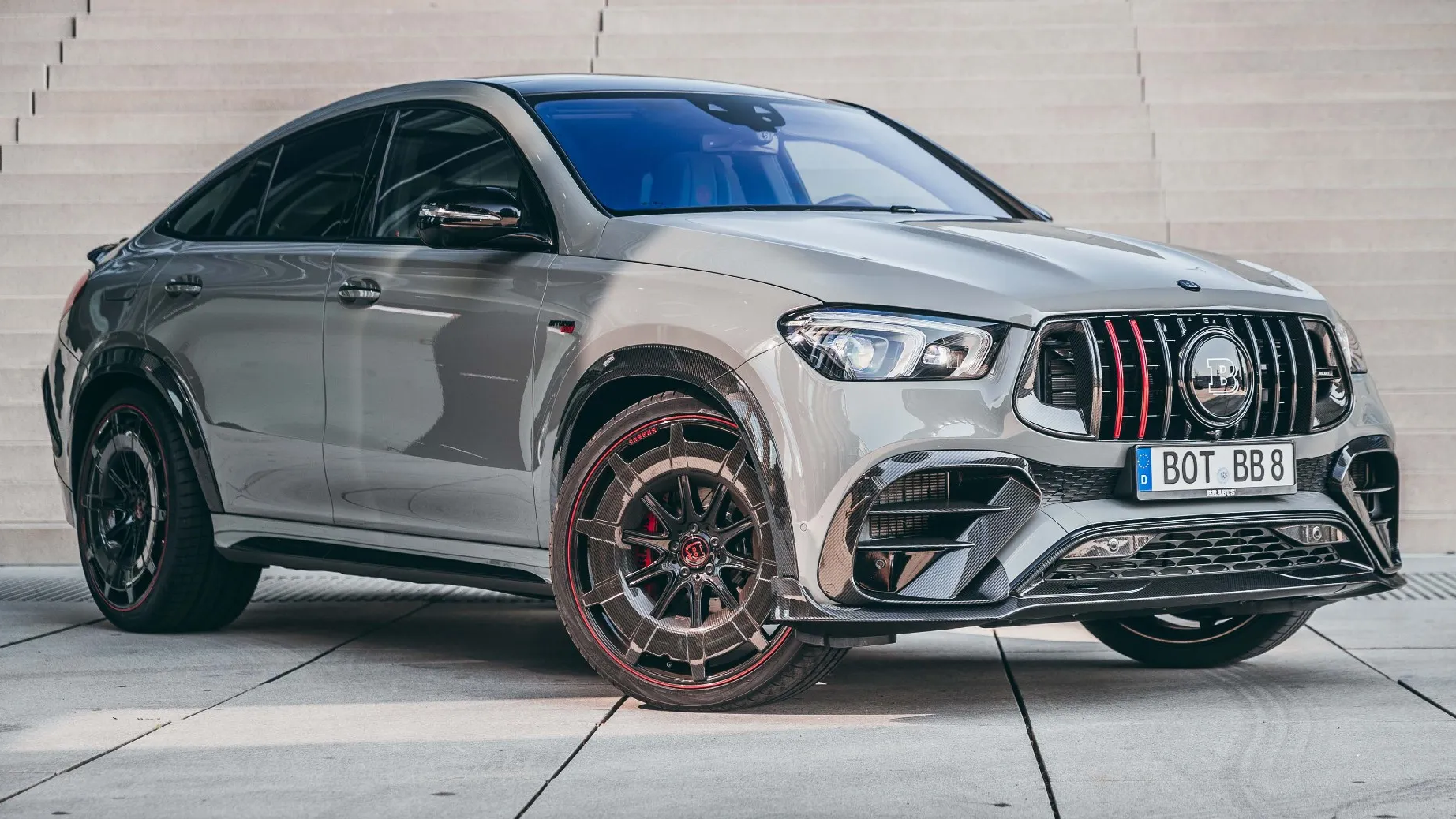 Brabus 900 Rocket Edition стал быстрейшим серийным кроссовером в мире