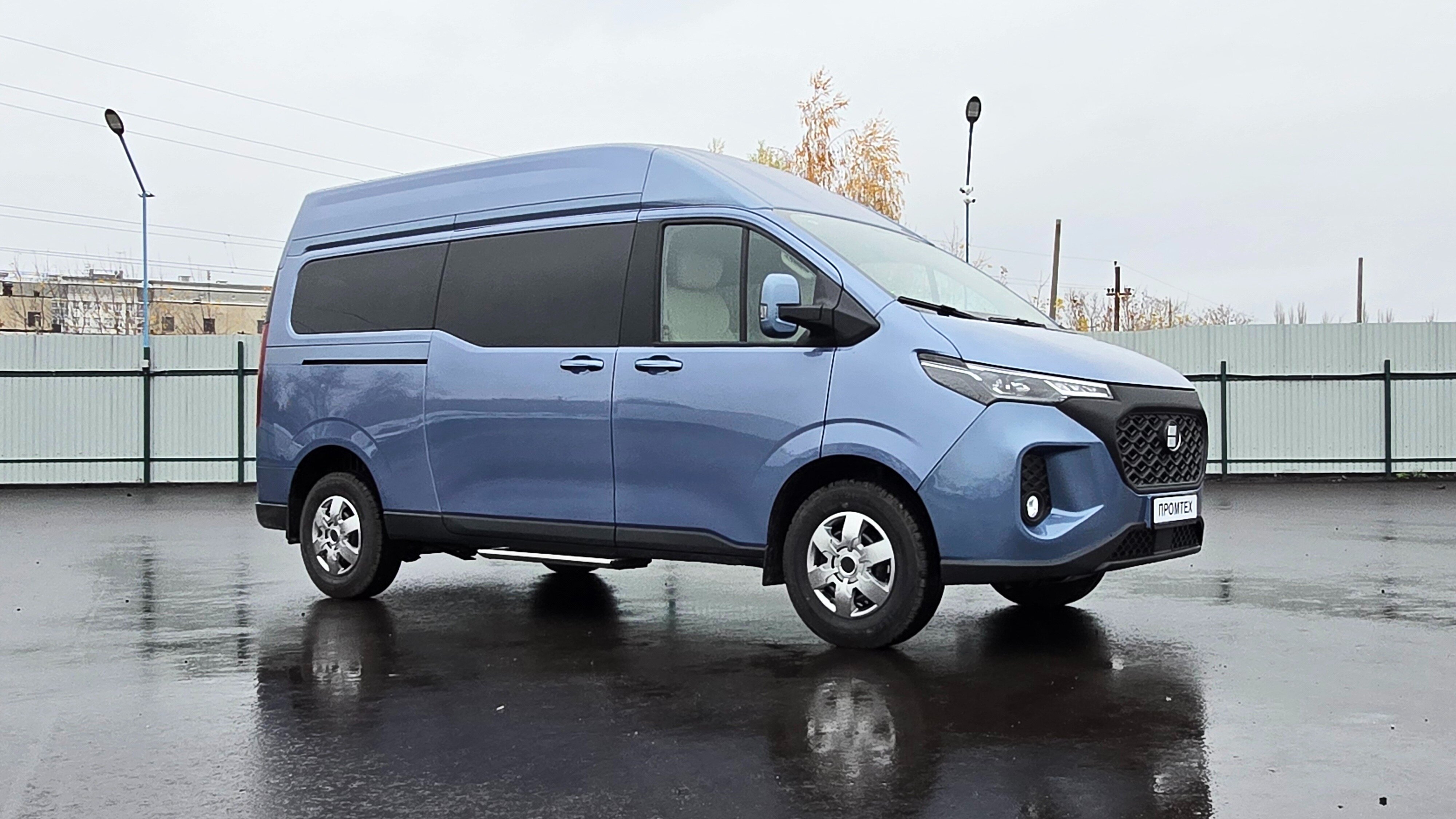 «Промтех» выпустил микроавтобус Kapitan — им оказался китайский Maxus V70