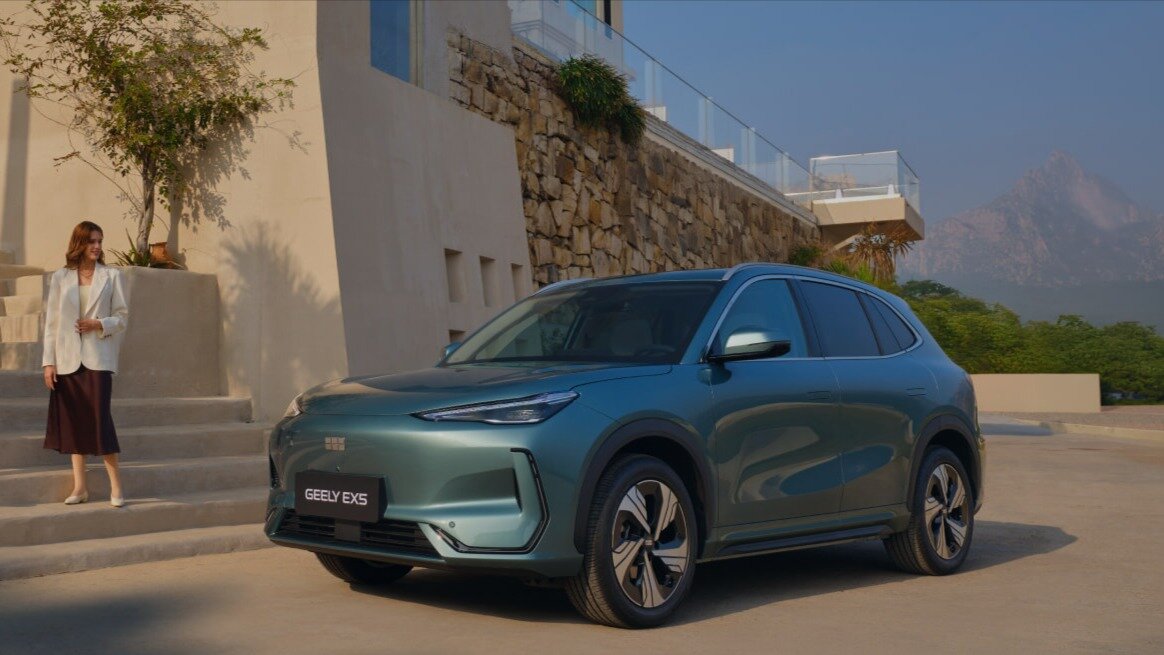 Электрокроссовер Geely EX5 оказался в Белоруссии вдвое дешевле, чем в России