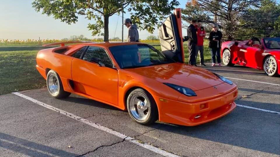 Старый Pontiac переделали в неубедительную копию Lamborghini и выставили на продажу