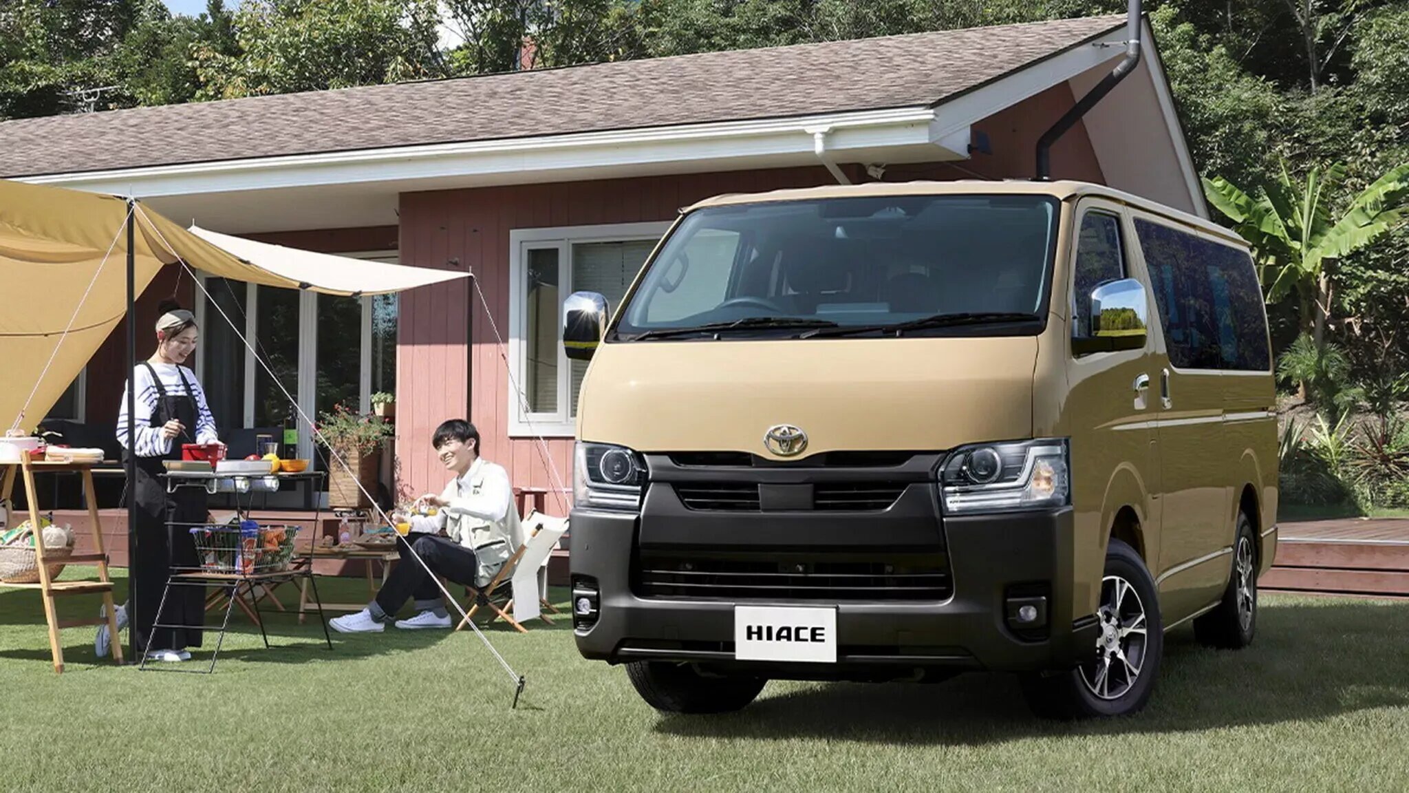 Toyota обновила 22-летнее семейство HiAce