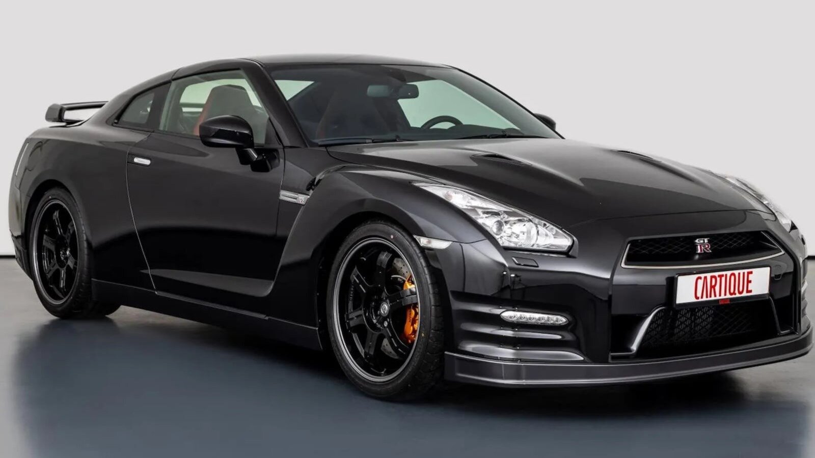 Nissan GT-R четырёхкратного чемпиона Формулы-1 выставили на продажу