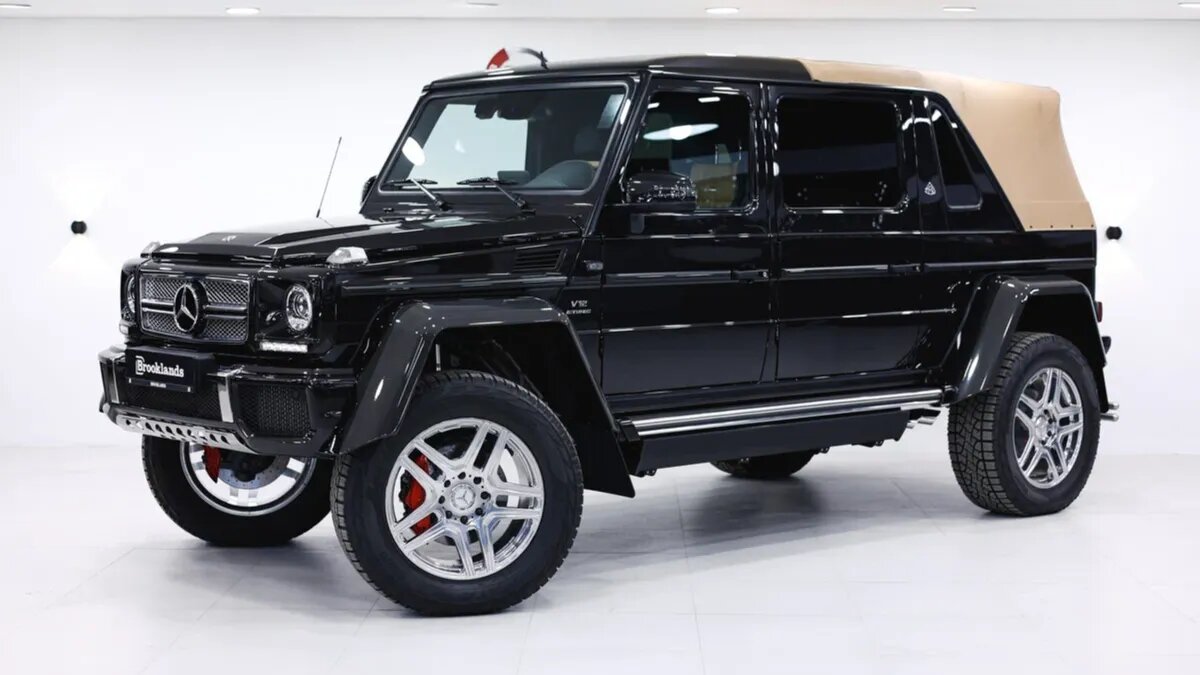 Редкий ландоле Mercedes-Maybach G 650 продают на Авто.ру за 86 миллионов рублей