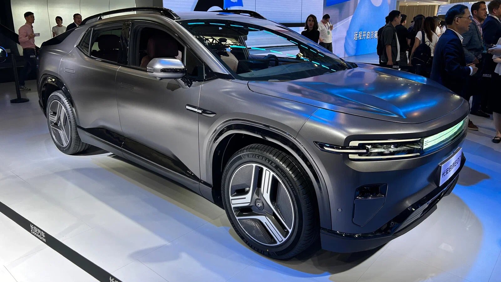Changan привезёт в Россию три новинки суббренда Deepal, включая кроссовер-трансформер