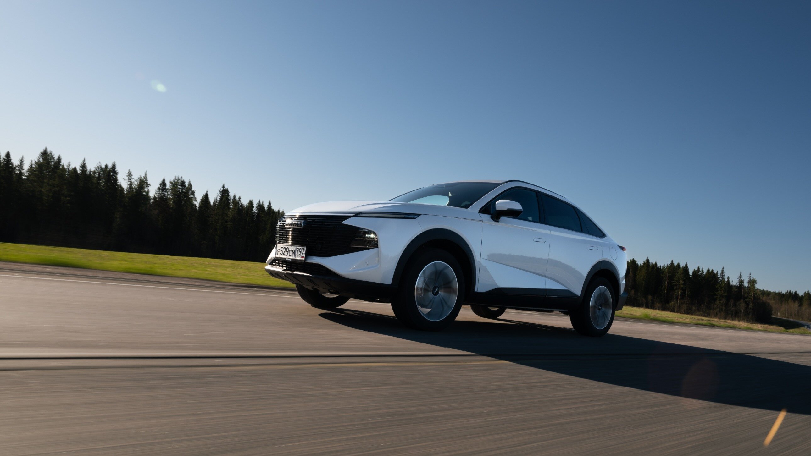 Продажи новых китайских автомобилей в России упали более чем на четверть