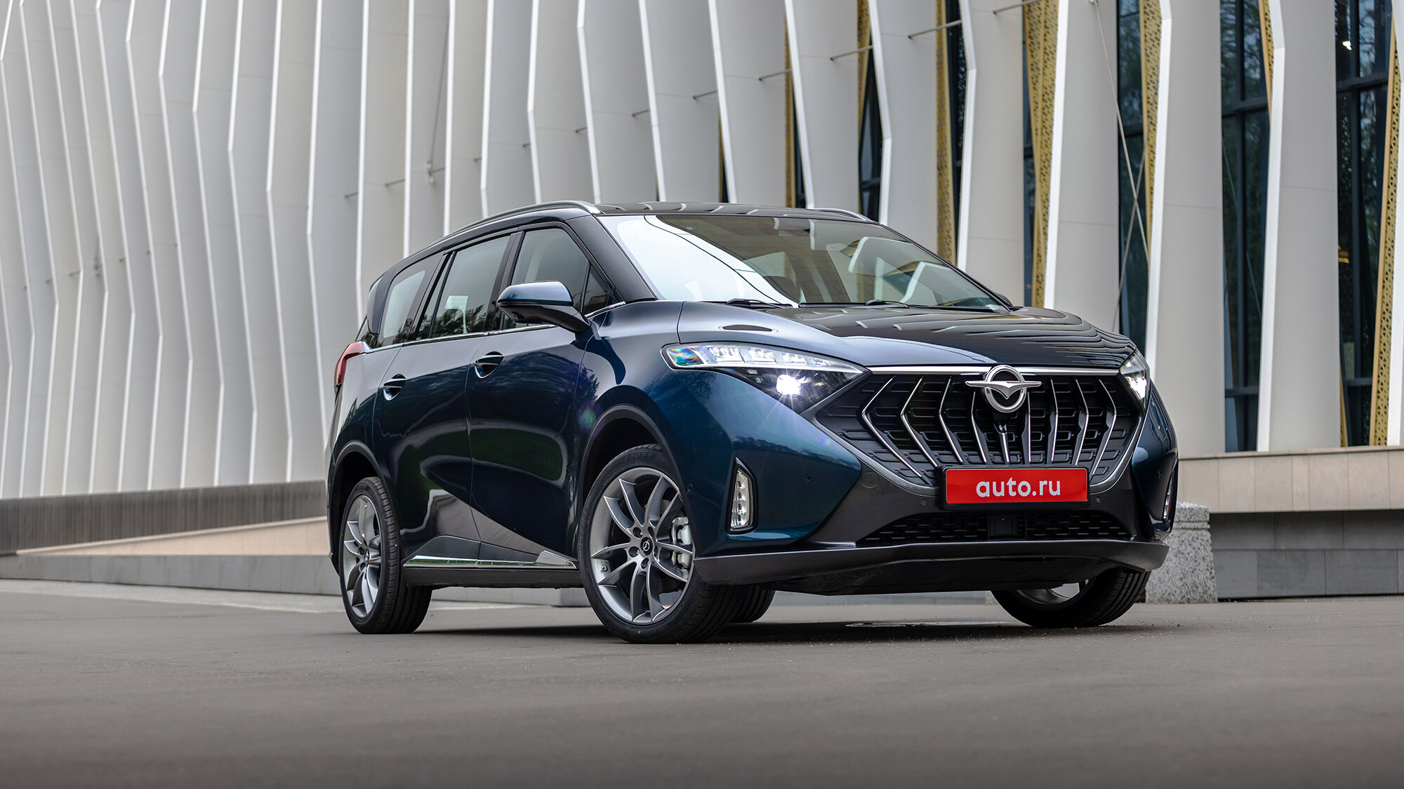 Тест Haima 7x — компактного минивэна, которому предстоит биться с кроссоверами