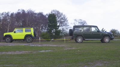 Гелик и Suzuki Jimny устроили соревнование по перетягиванию каната