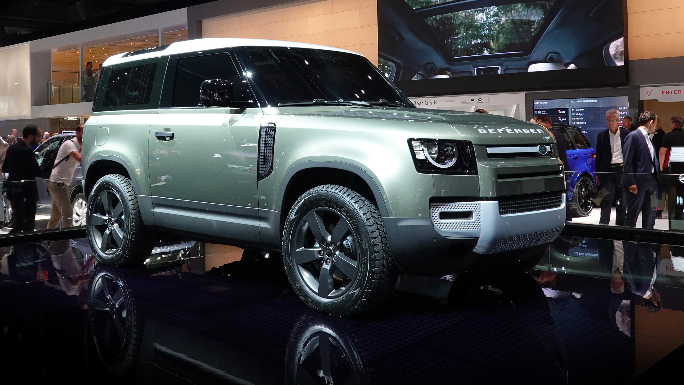 Всё, что нужно знать про новый Land Rover Defender