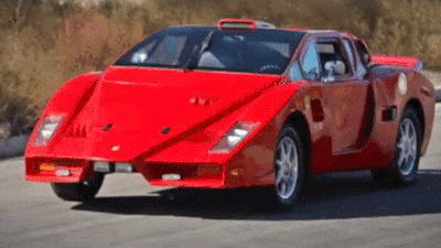 На фестиваль суперкаров приехала смешная реплика Ferrari