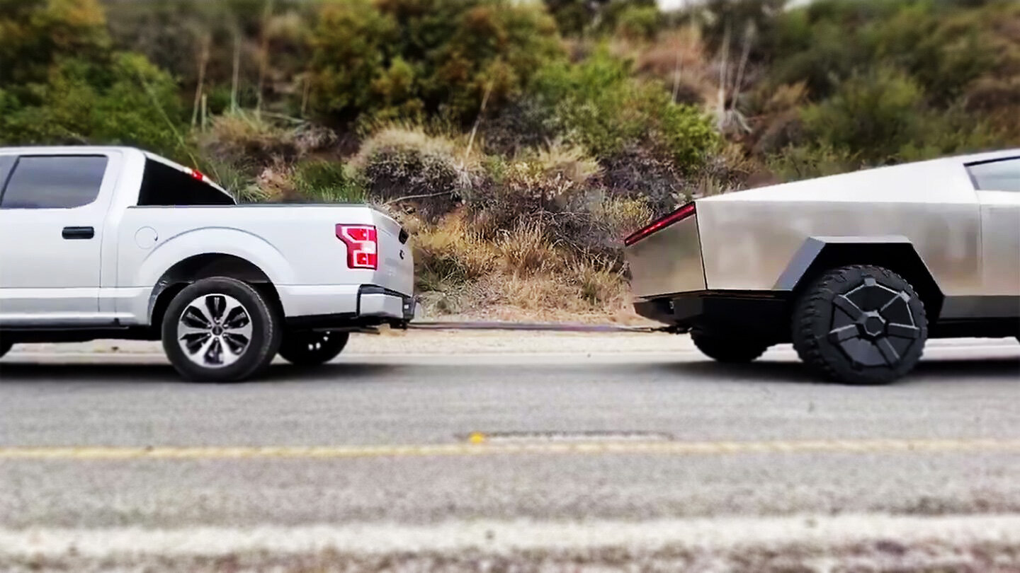 Самые безумные перетягивания каната... машинами