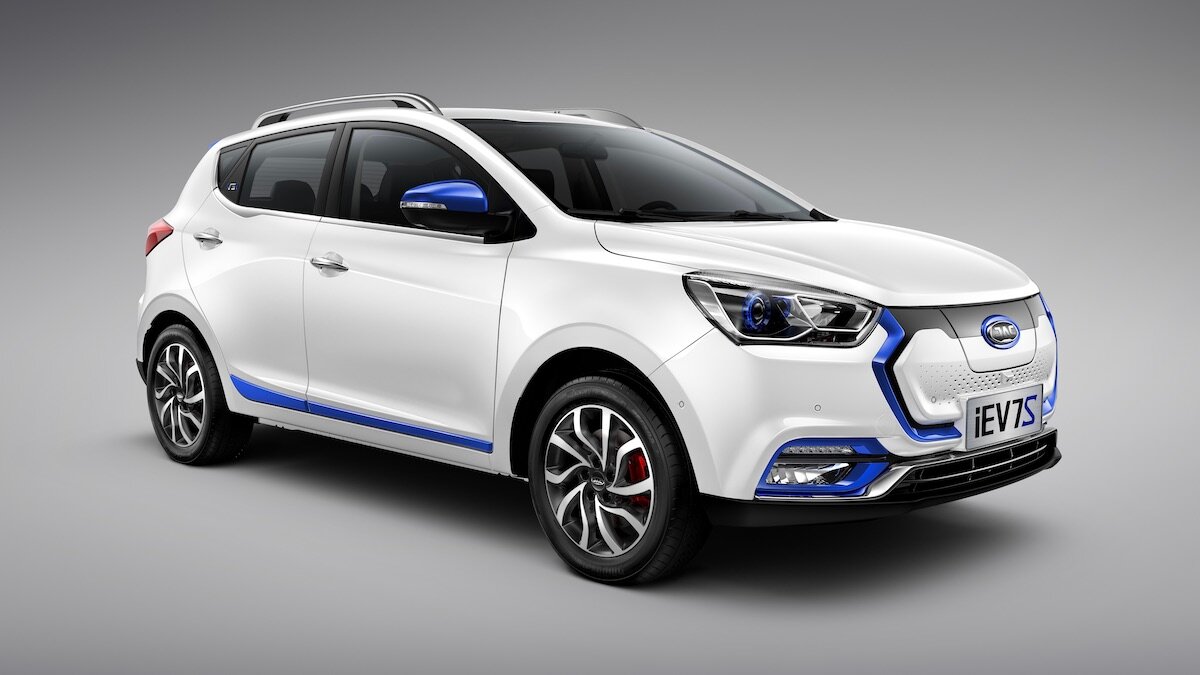 Китайский JAC привезёт в Россию электромобиль казахской сборки