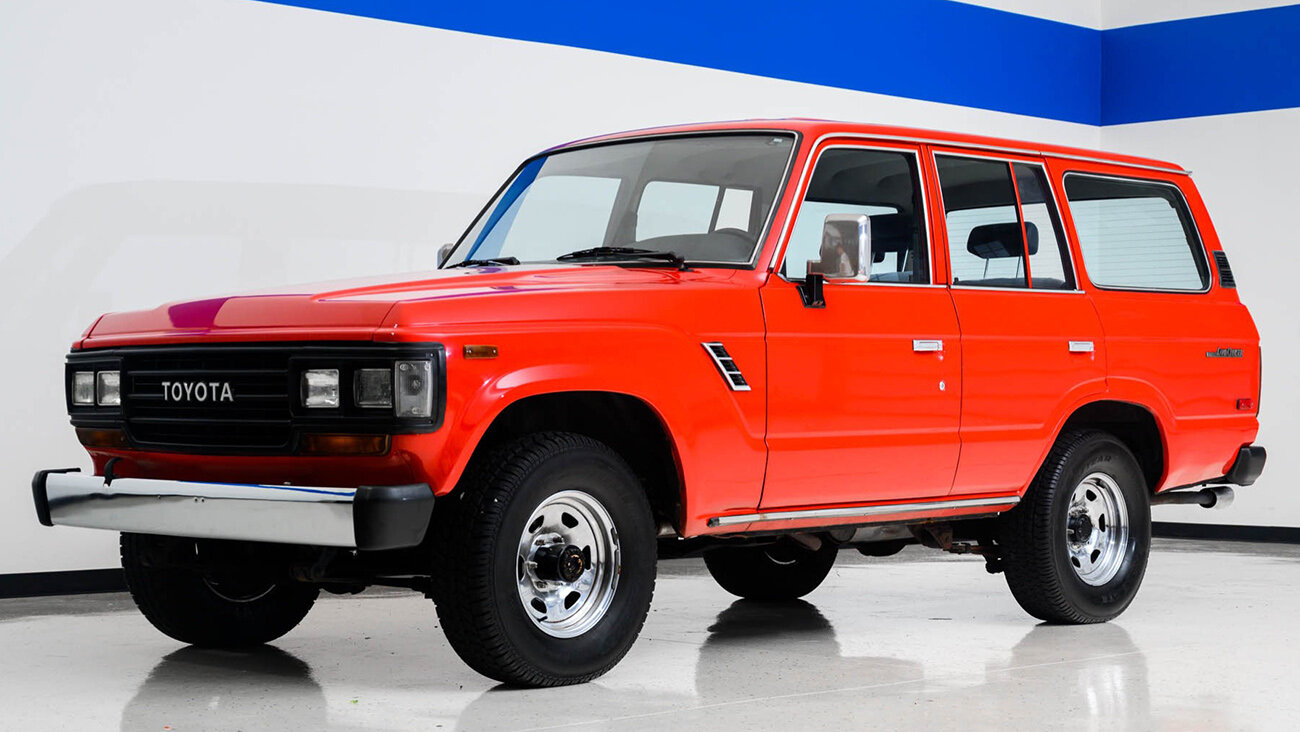 32-летний Toyota Land Cruiser выставили на аукцион. И он дешевле Лады Гранты