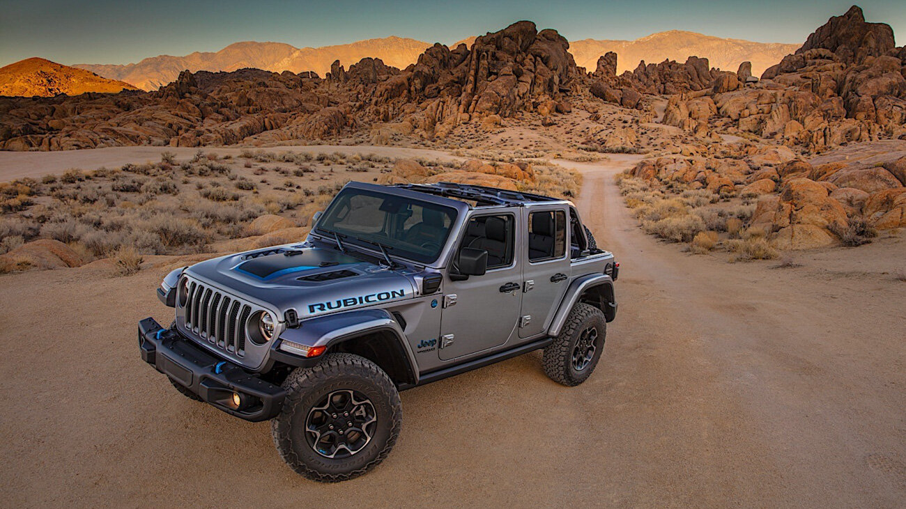 Марка Jeep представила гибридную версию внедорожника Wrangler