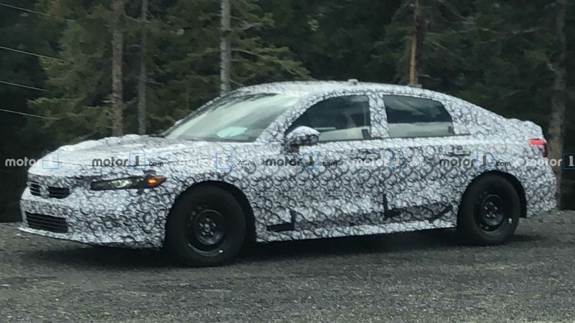 Новое поколение седана Honda Civic: первые шпионские фото