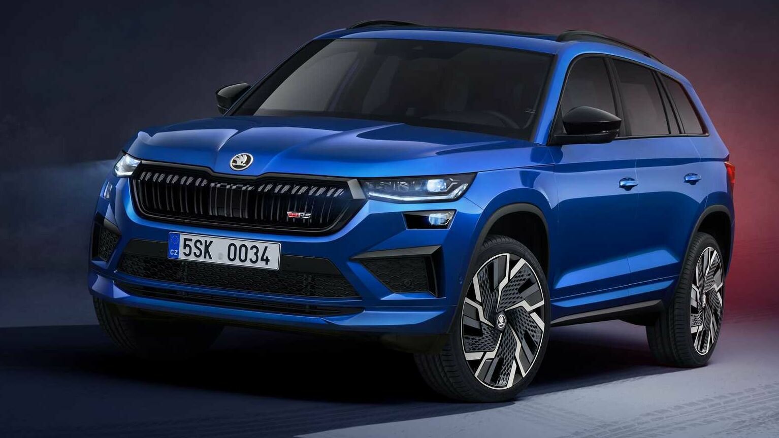 Флагманский кроссовер Skoda обновился: новый турбомотор, М-пакет и сиденья с массажем