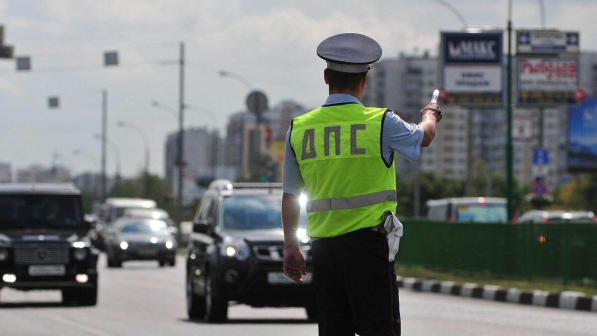 Штрафы за шины, фары и бамперы: в ГИБДД подготовили изменения в ПДД