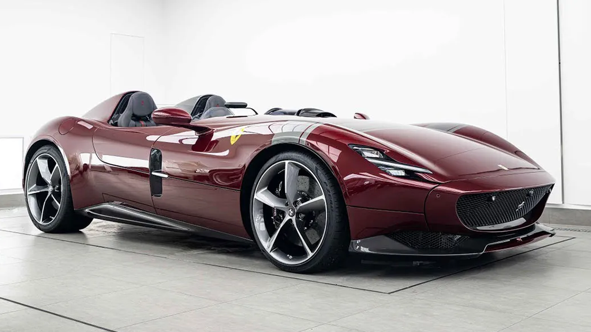 Криштиану Роналду купил эксклюзивный Ferrari как у Ибрагимовича