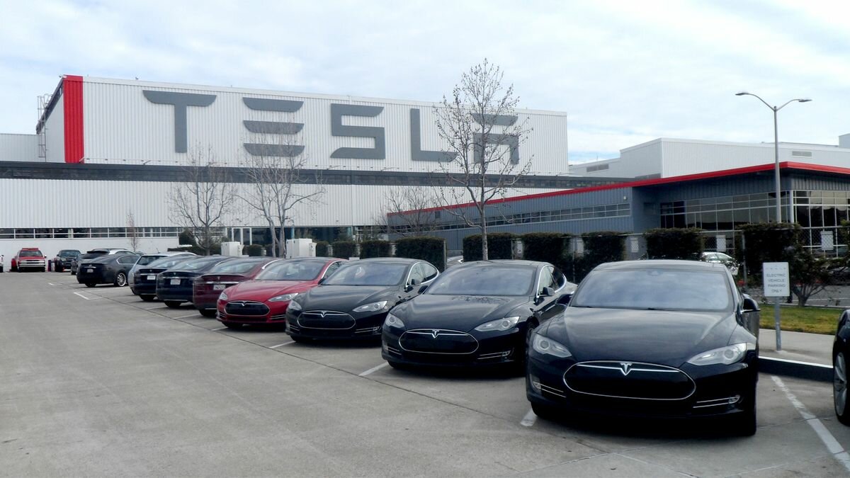 Россия готова сотрудничать с Tesla, но с одним условием