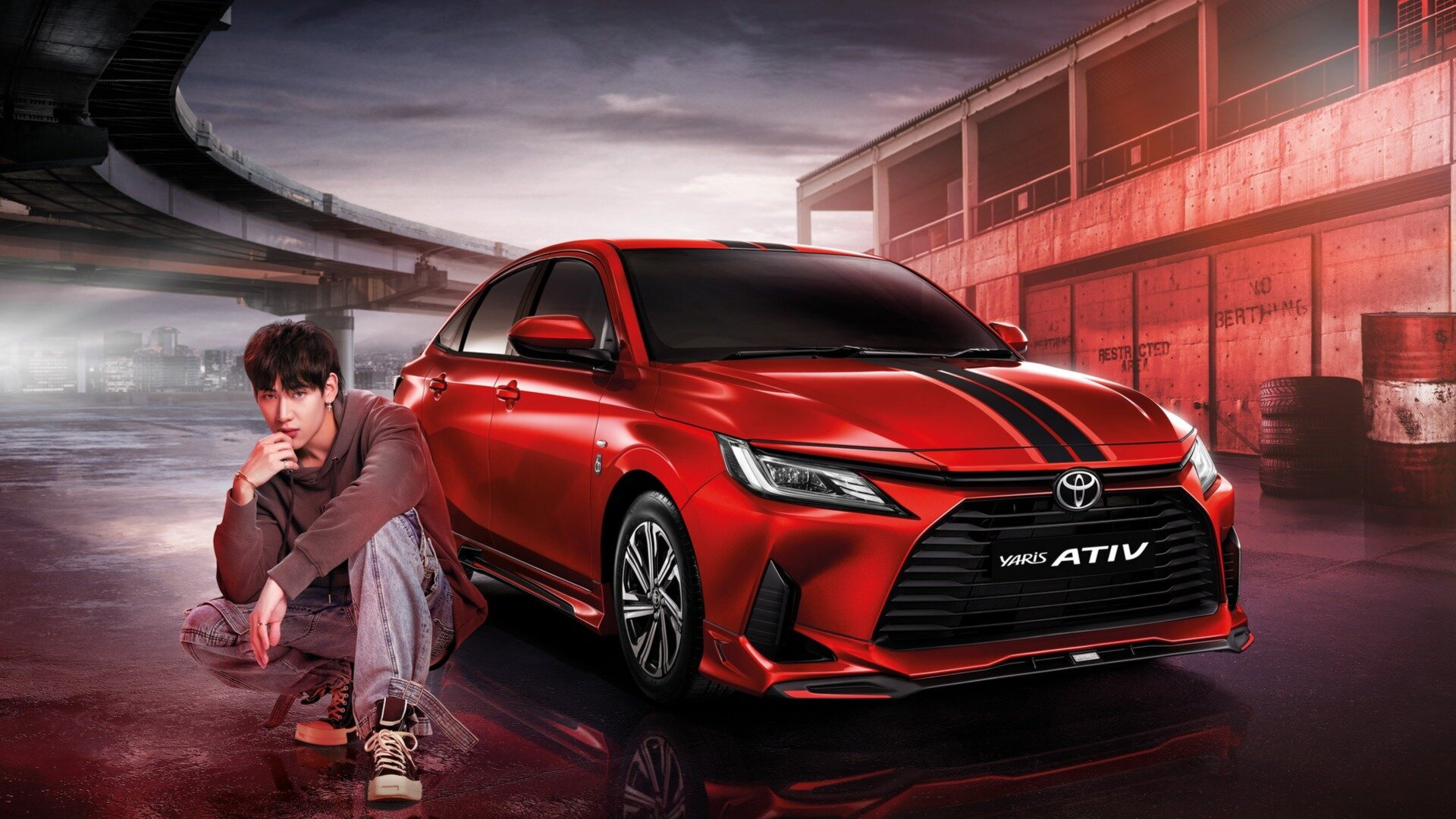 Представлена новая Toyota Yaris ATIV для Таиланда. Это седан В-класса с крутым оснащением