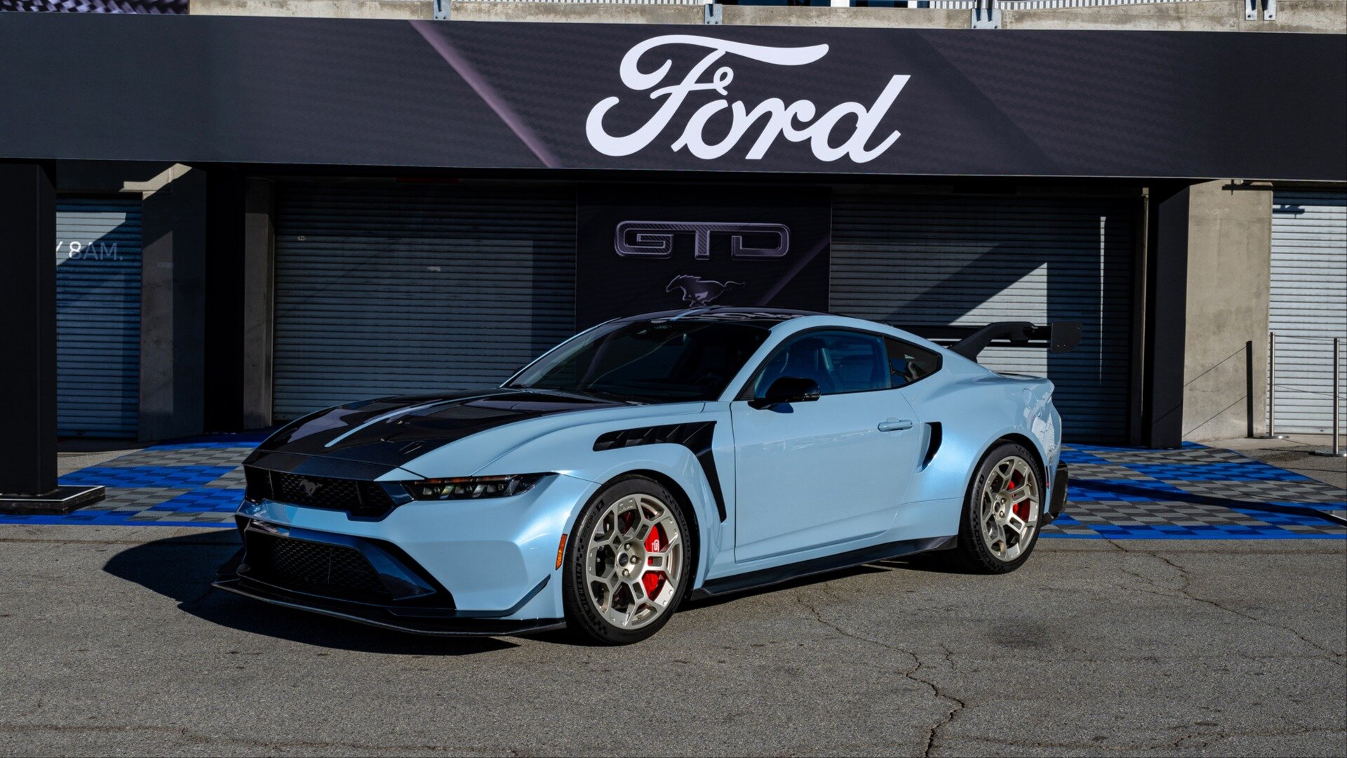 Ford Mustang GTD официально стал самым мощным серийным Мустангом в истории