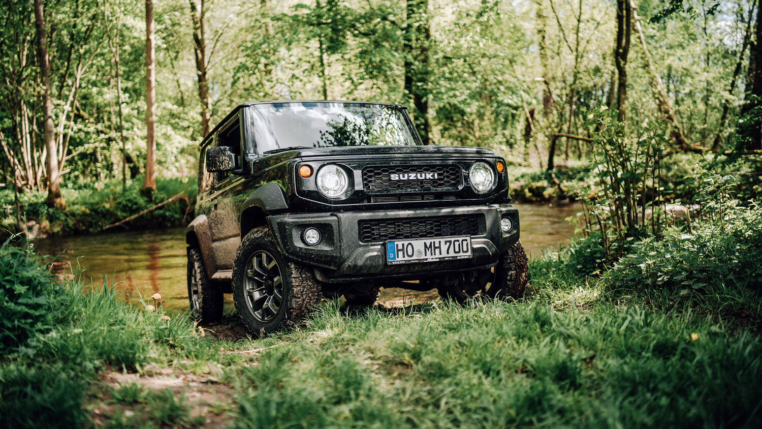 Фотографии Suzuki Jimny, после которых вам захочется в путешествие по бездорожью. Фотопост