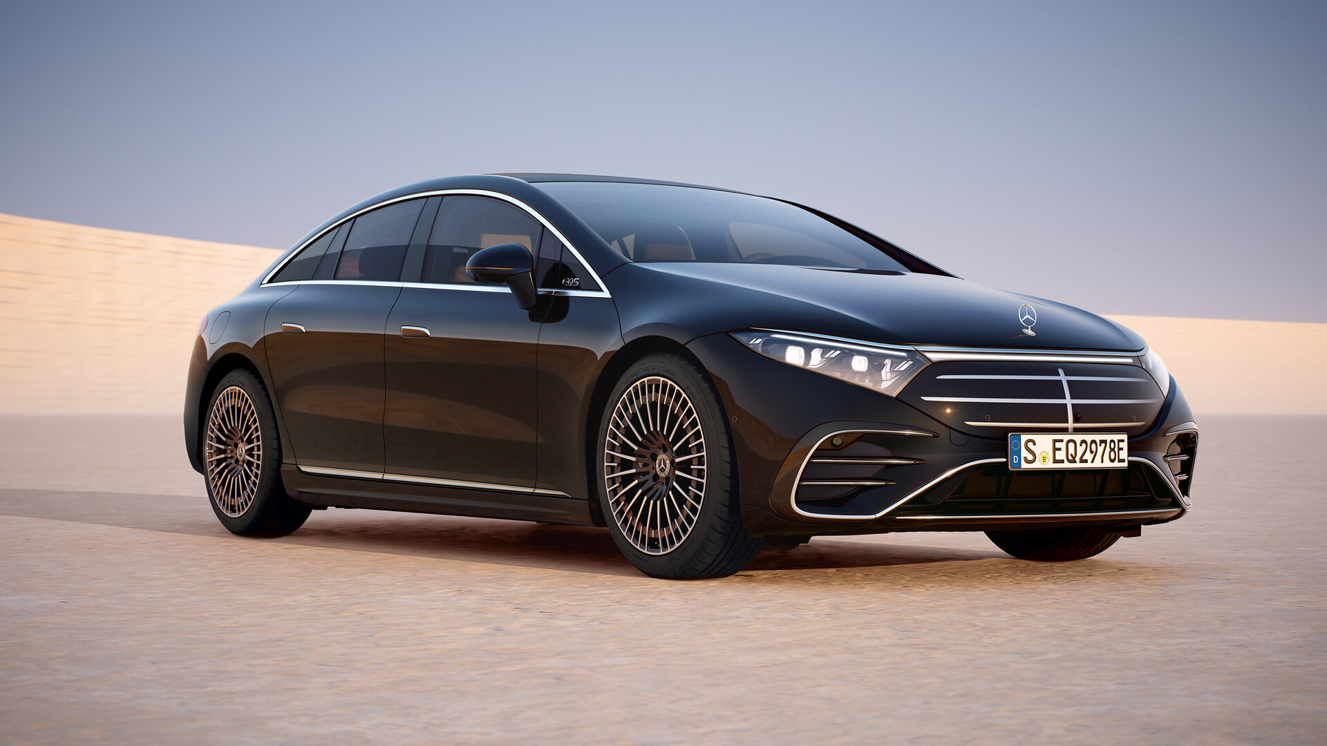 Обновился Mercedes-Benz EQS: более ёмкая батарея и звезда на капоте