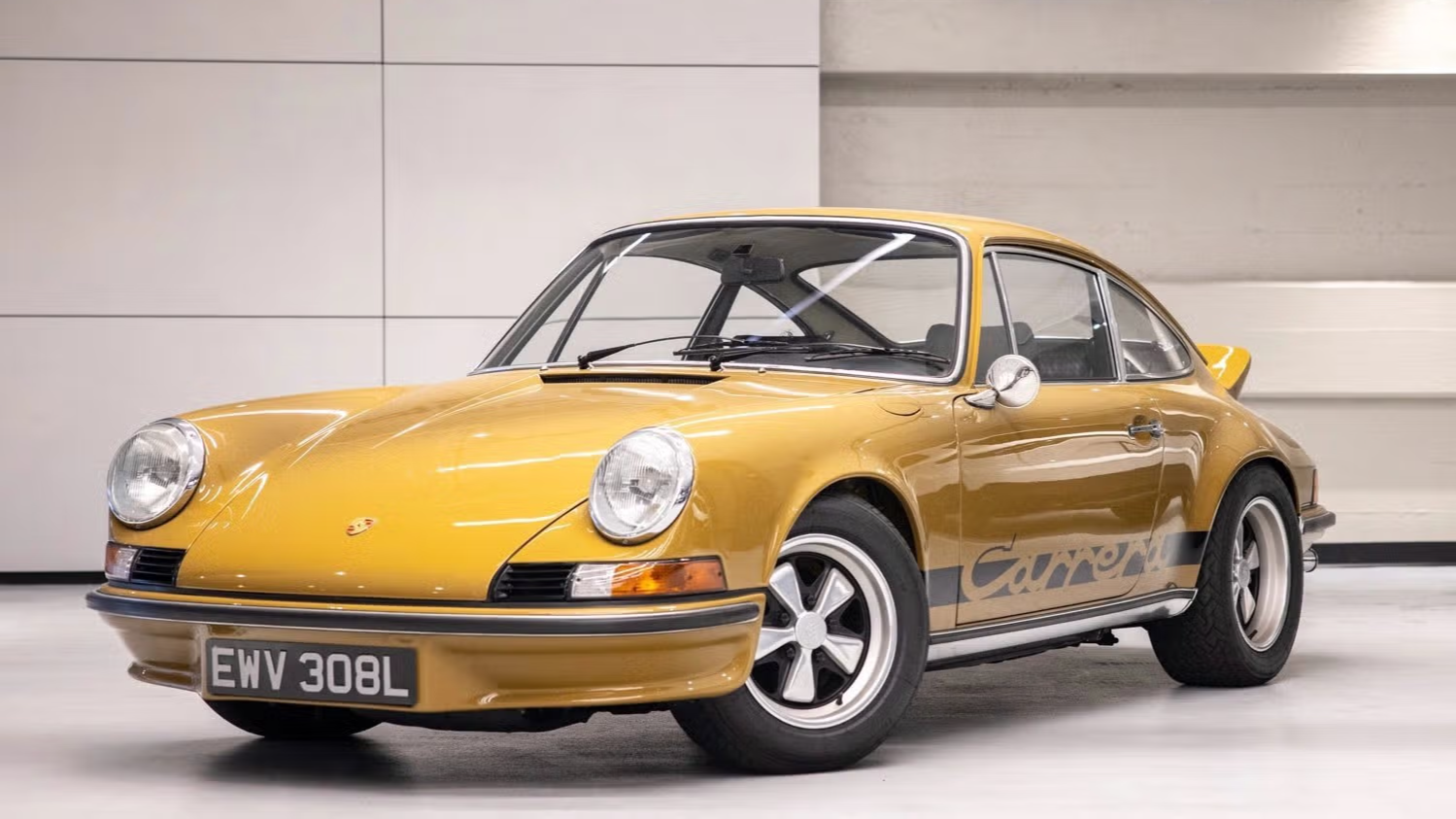 Редкий Porsche 911 продают за миллион долларов