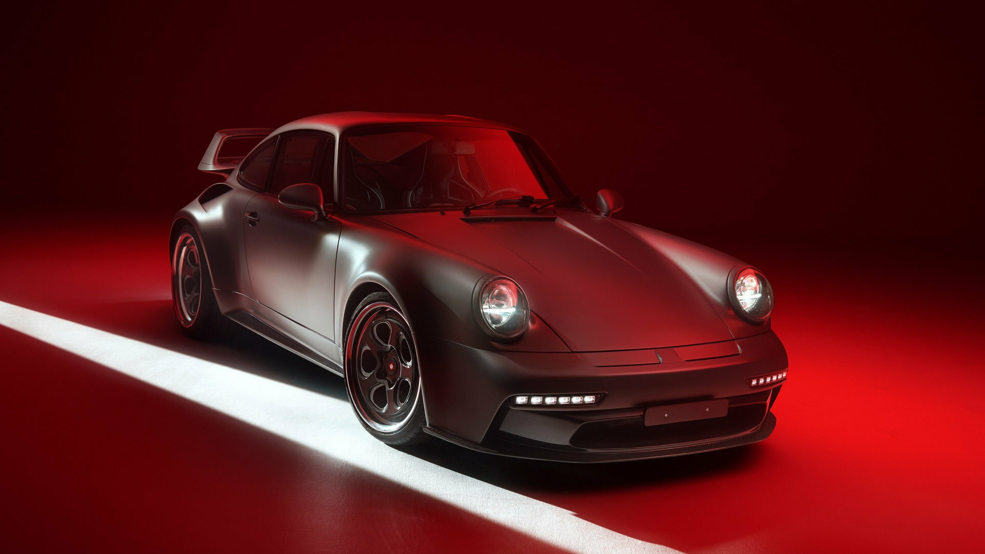 Классический Porsche 911 сделали в Pogea карбоновым и 500-сильным