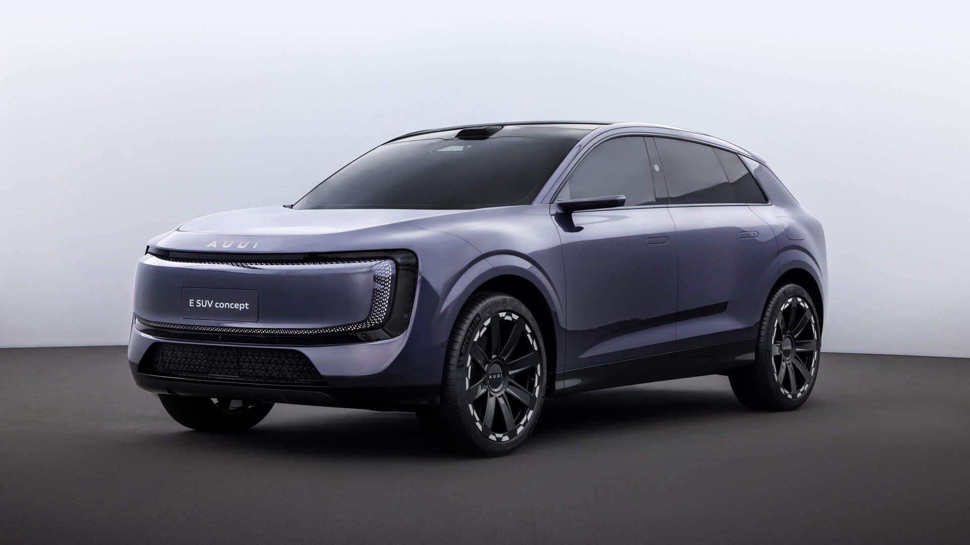 Кроссовер AUDI E для Китая оказался 680-сильным
