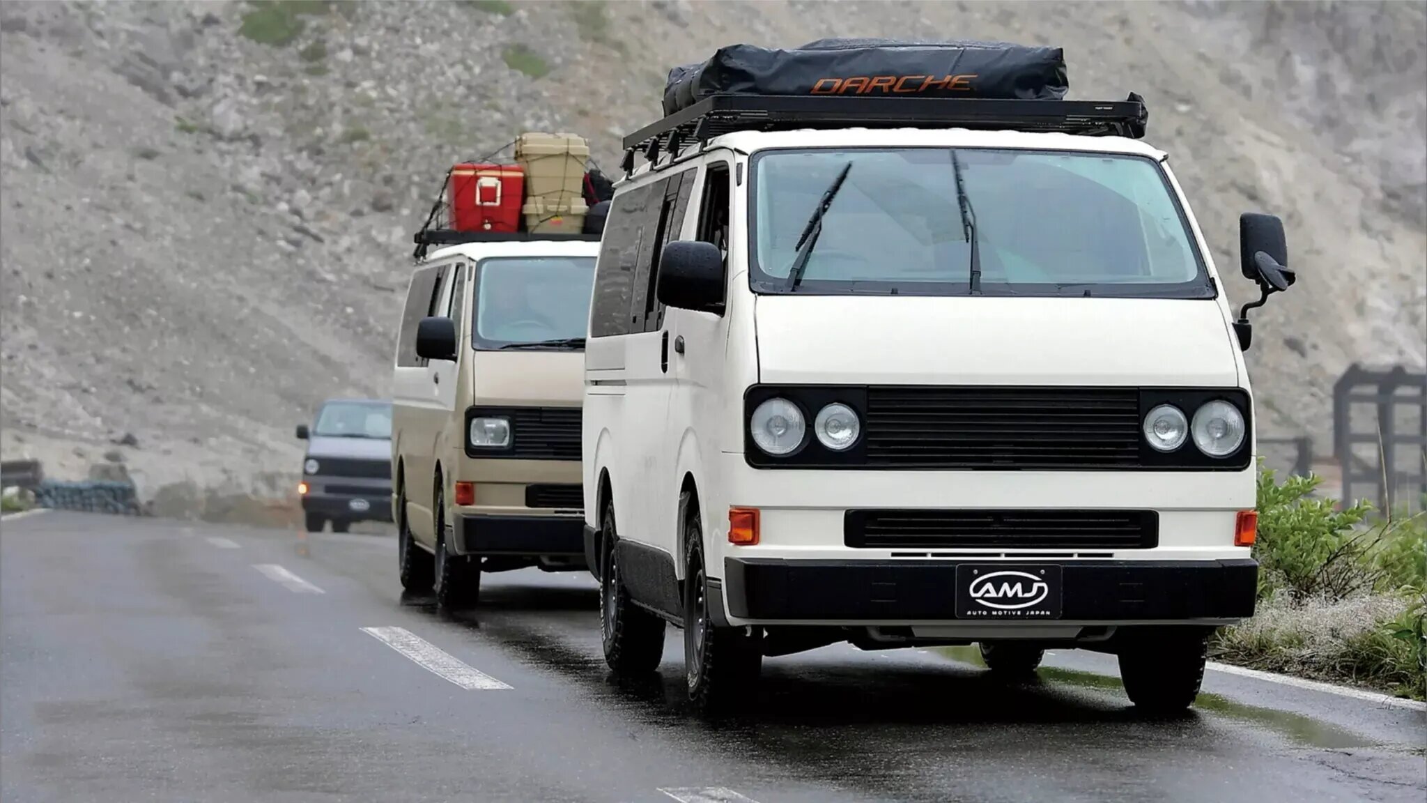 Японцы предлагают стилизовать минивэн Toyota Hiace под старый Volkswagen Transporter