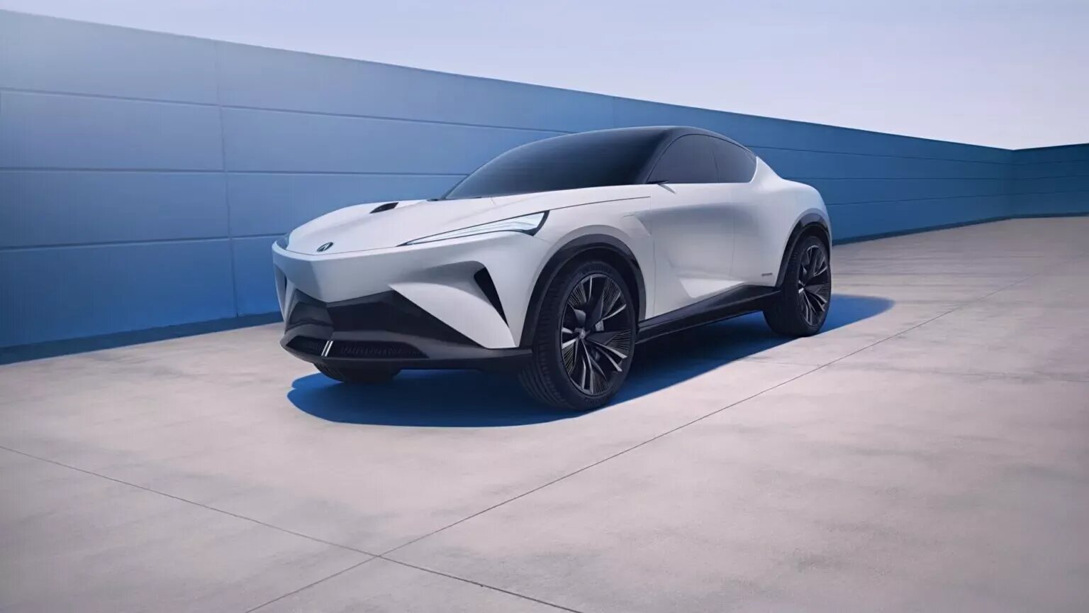 Acura показала прототип электрического кросс-купе Performance EV