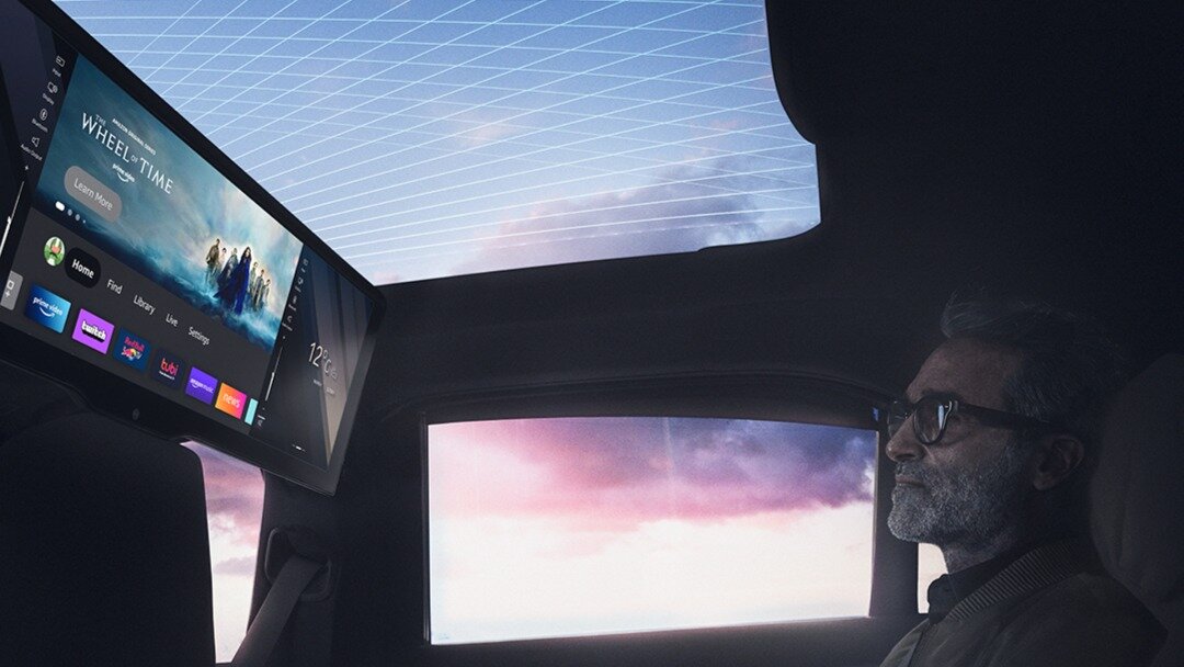 Компания BMW показала гигантский 8k-экран для электрической «семёрки»