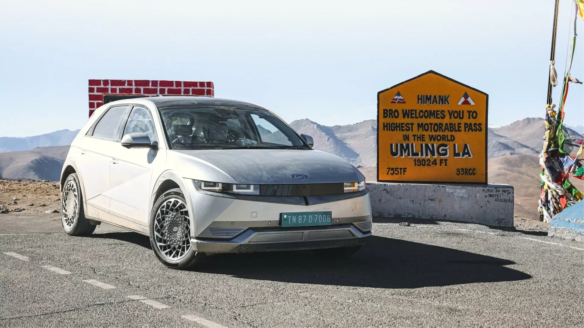 Электрокар Ioniq 5 спустился с высоты 5,8 километра и попал в Книгу Гиннесса
