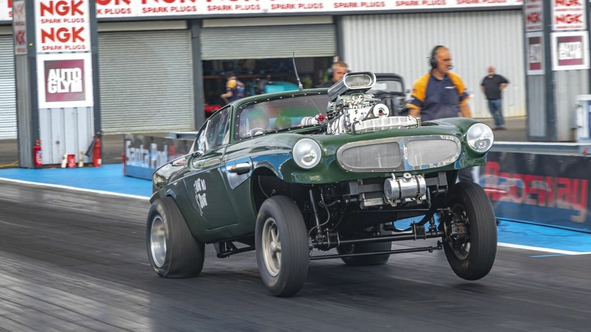 Взгляните на сумасшедшую Volvo P1800, в честь которой могут выпустить машинку Hot Wheels