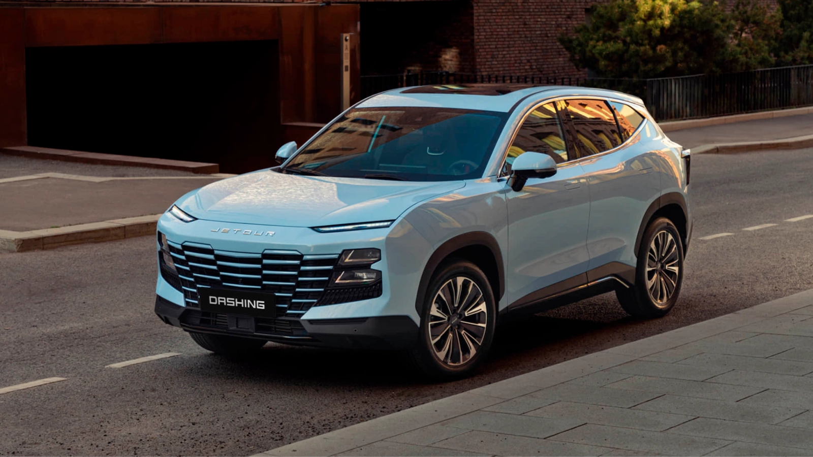 В России запустили сборку кроссоверов Jetour Dashing