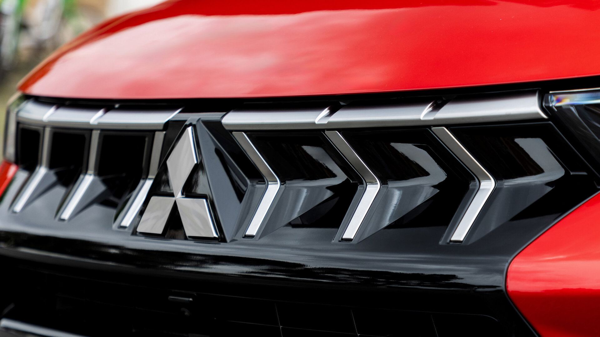 Сборщик айфонов разработает новый электрокар для Mitsubishi