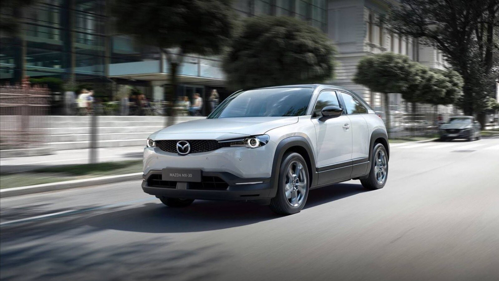 Mazda выпустит два новых электрокара до 2027 года