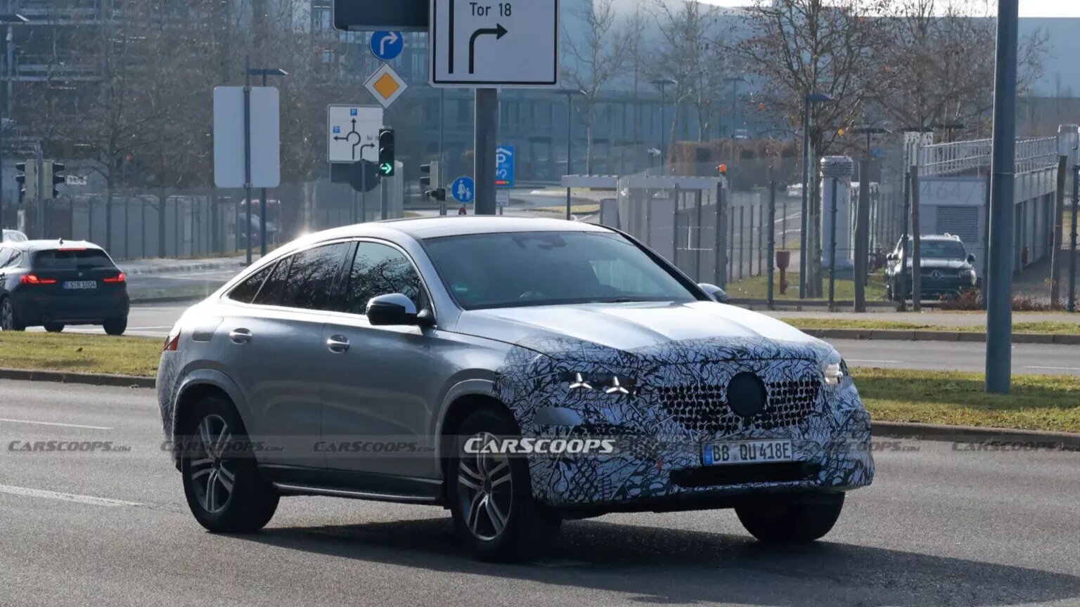 Рестайлинговый Mercedes-Benz GLE получит «звёздную» оптику
