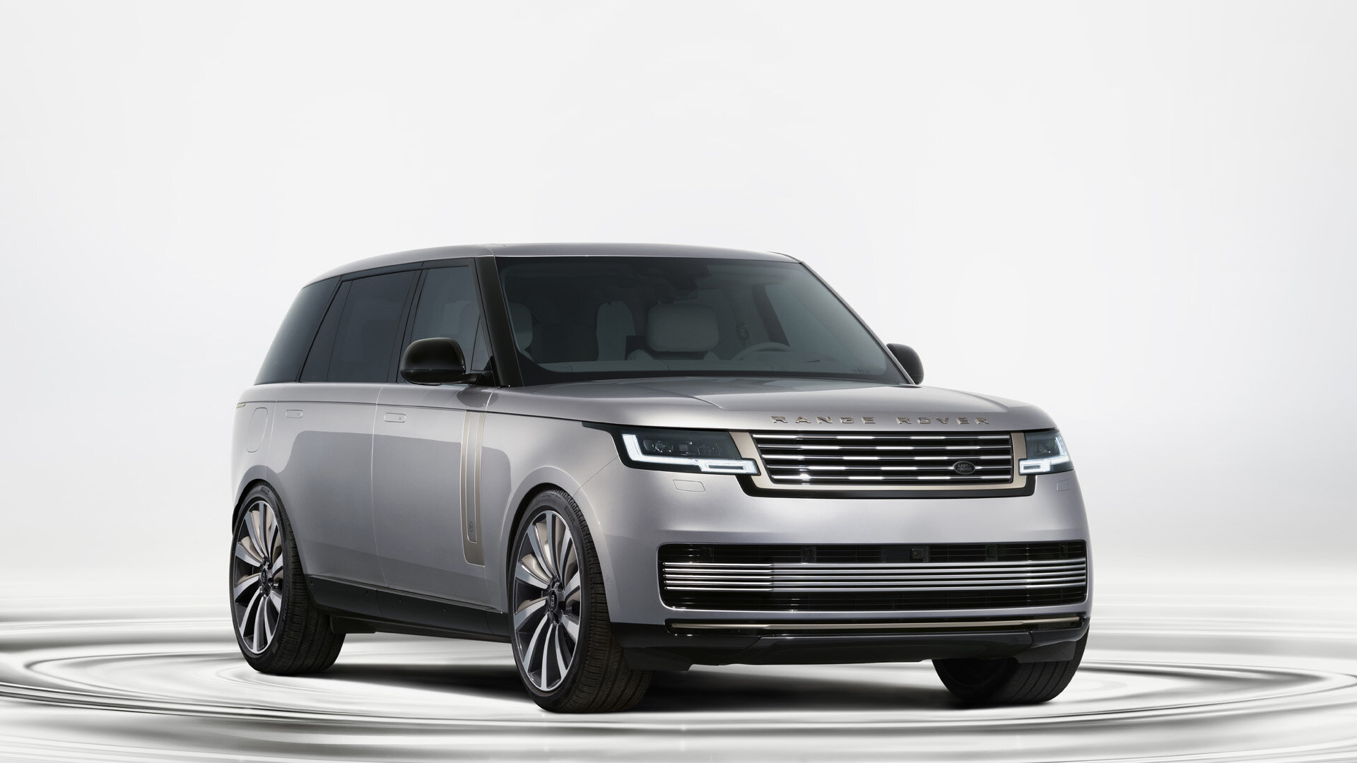 Для Range Rover разработали ультратонкие динамики и «сенсорный пол»
