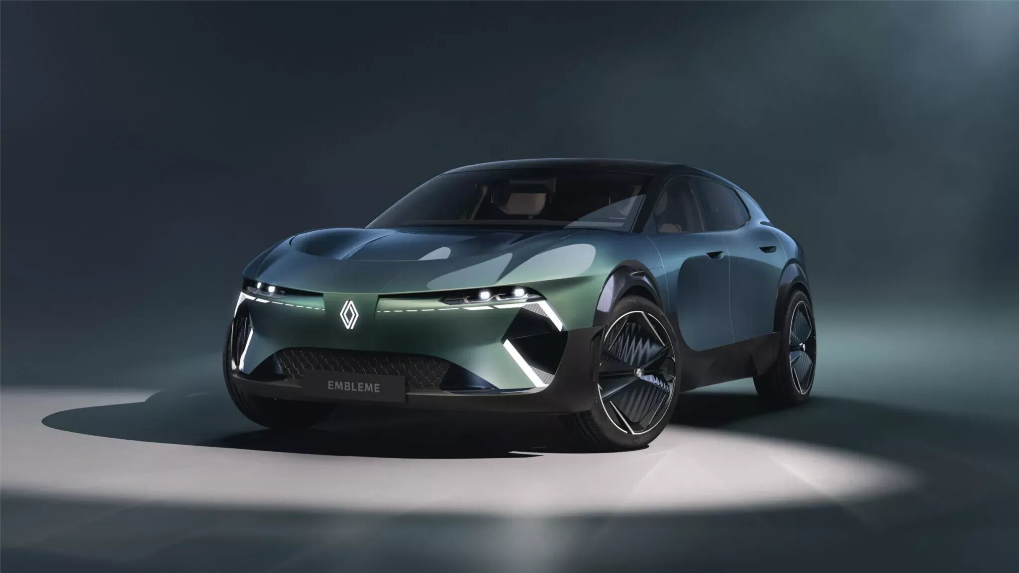 Компания Renault показала купеобразный кроссовер Embleme на водороде