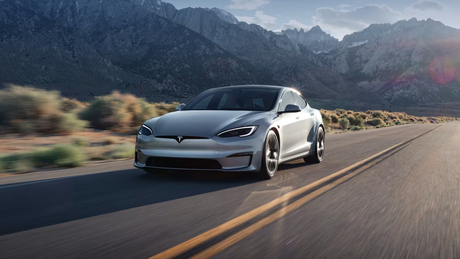 Tesla отозвала 1,85 миллиона электромобилей