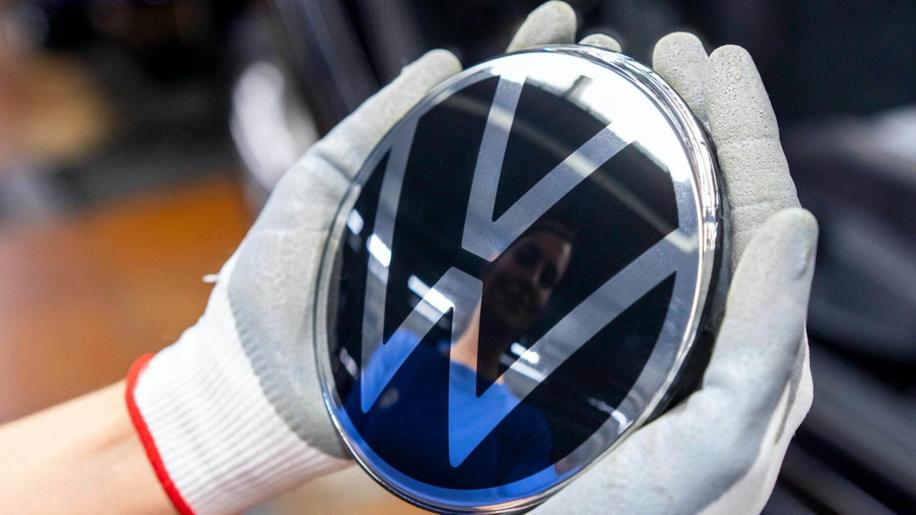 Volkswagen приостановил заводы в Китае из-за вспышки коронавируса