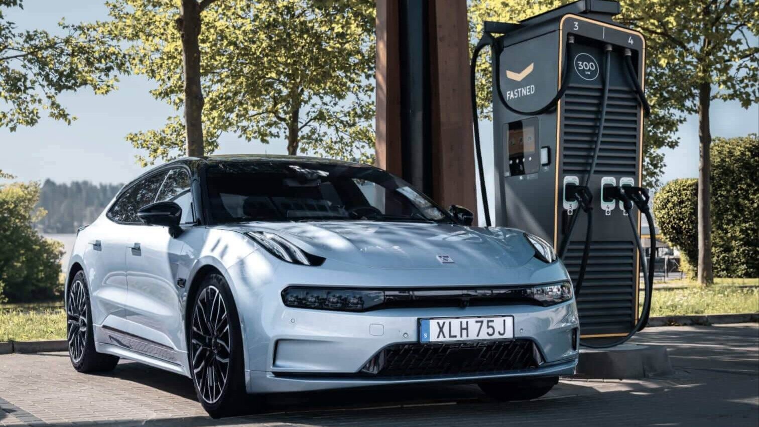 Лифтбек Zeekr 001 установил национальный рекорд по скорости зарядки