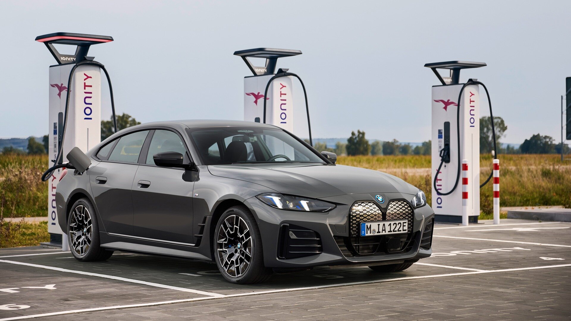 BMW снимет с производства популярный электрокар