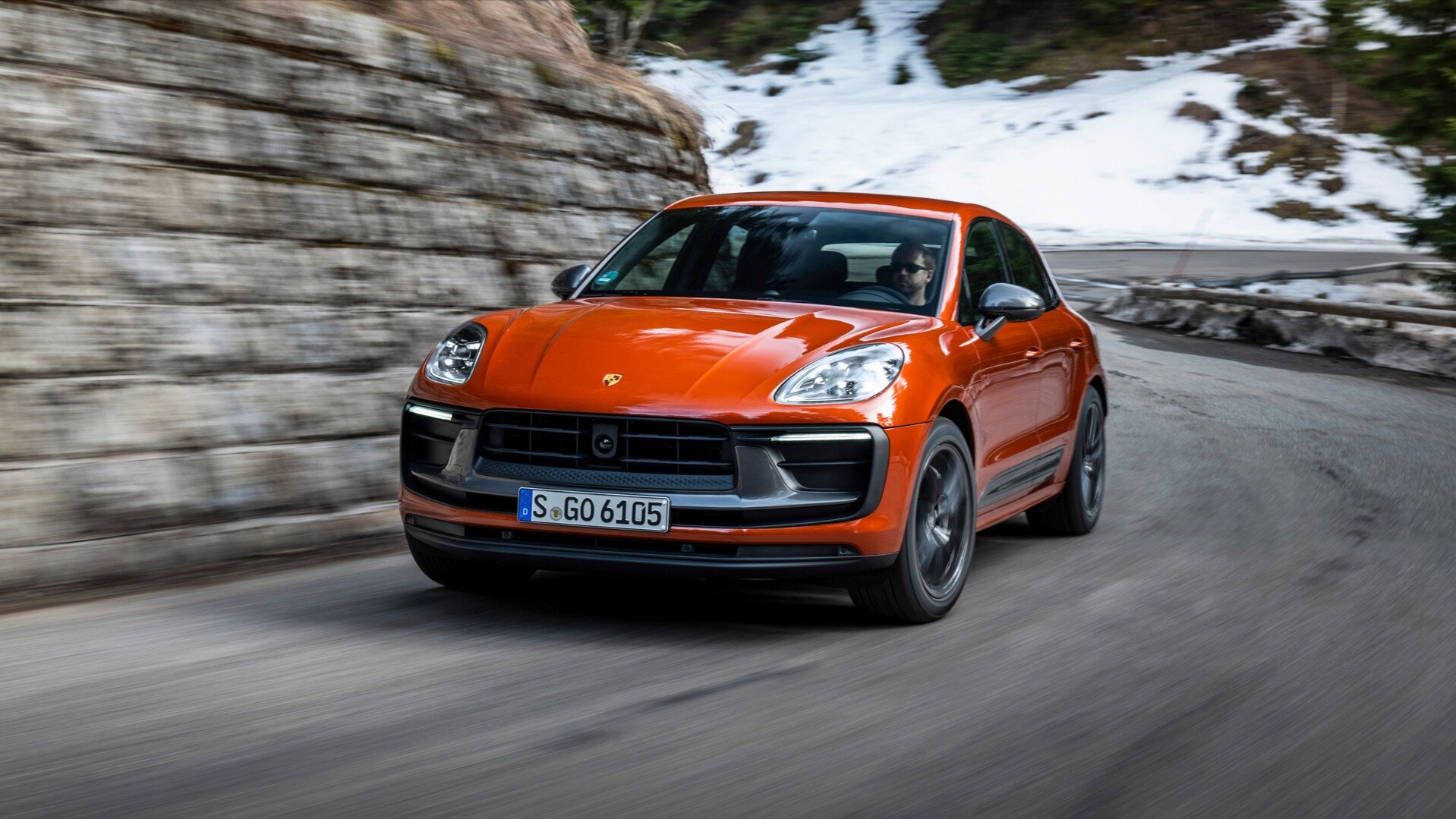 Porsche заменит бензиновые модели электрическими, несмотря на падение спроса