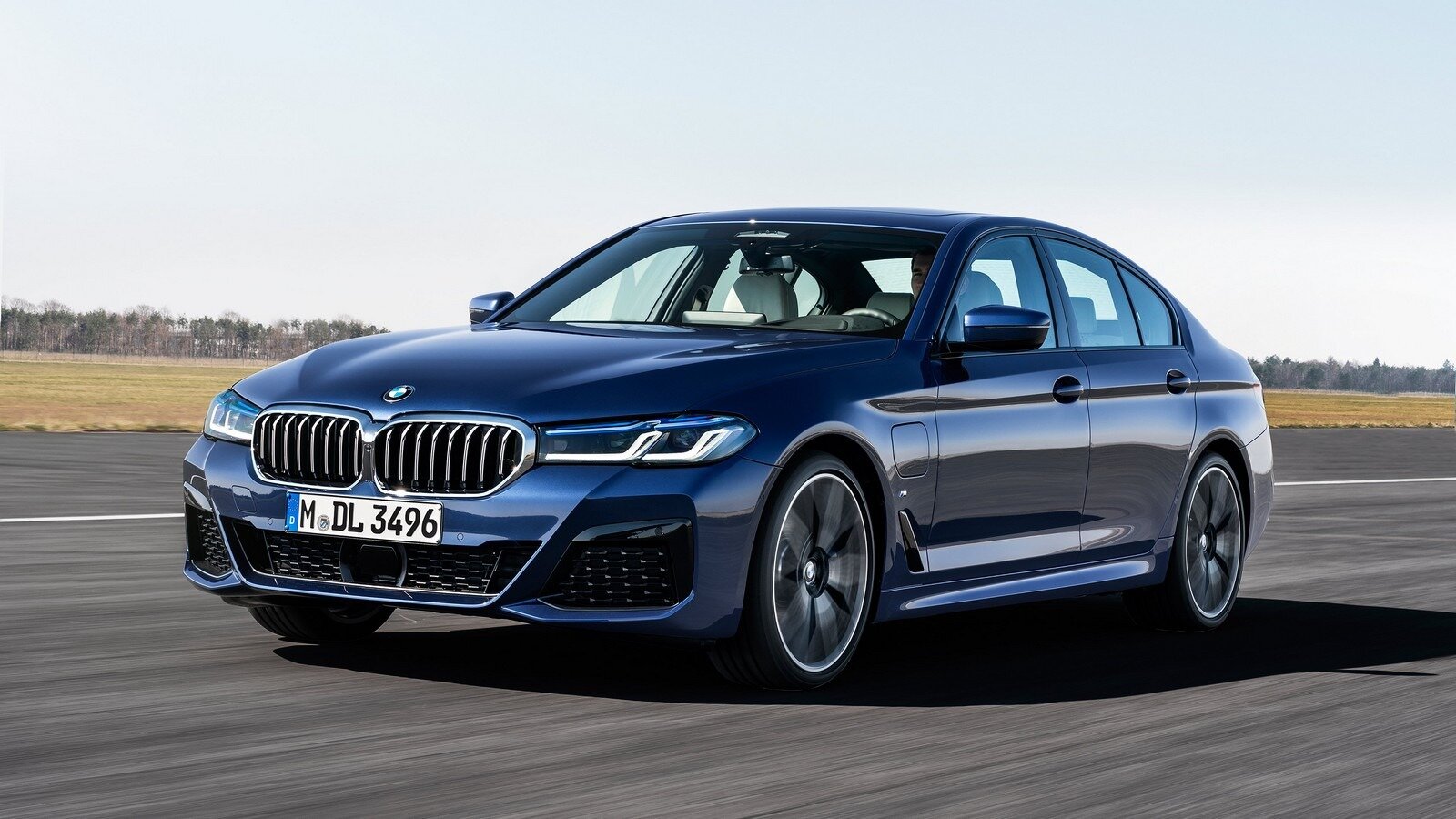В Китае отозвали 140 тысяч BMW: некоторые могли оказаться в России