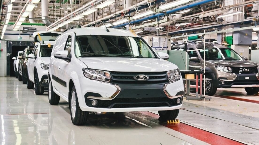 АвтоВАЗ не выпустил 100 тысяч автомобилей с начала года. Причина известна